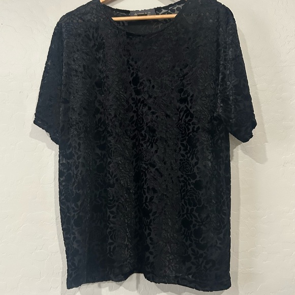 Lane Bryant Plus Size 18/20 Black Velvet Burnout Floral Holiday Party Blouse - Picture 2 of 5